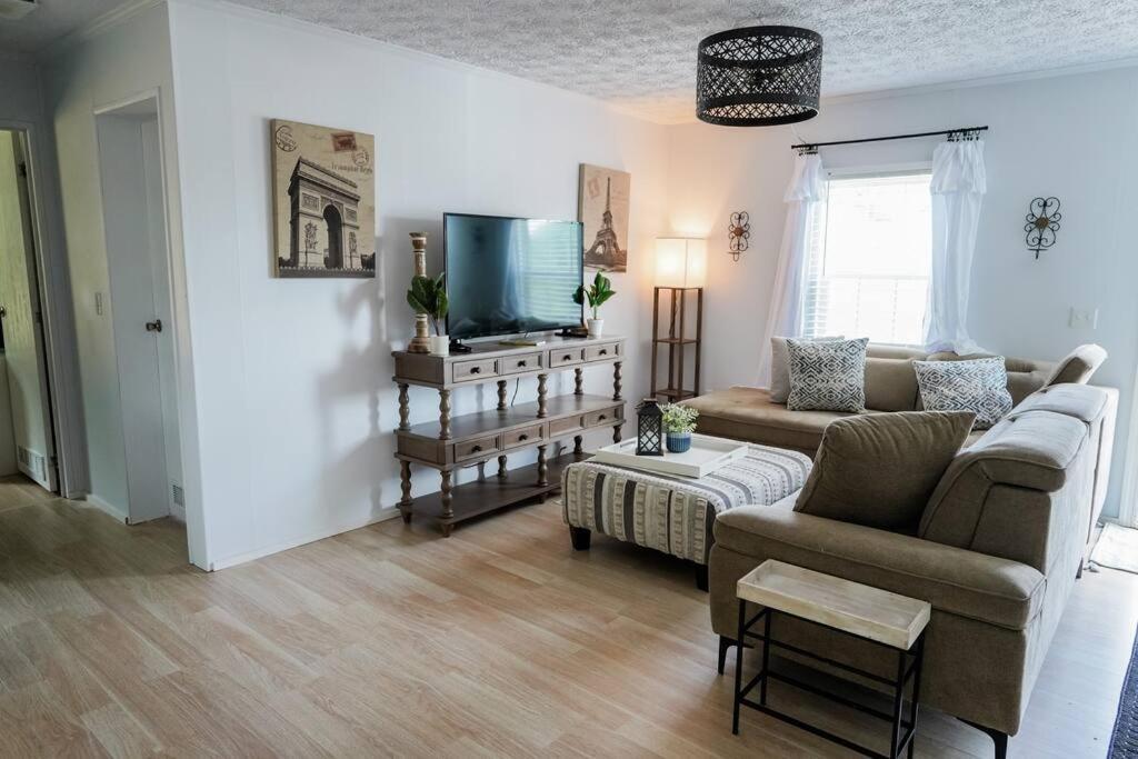 Beautiful Stylish 3 Bedroom Home In Greenville Exterior foto